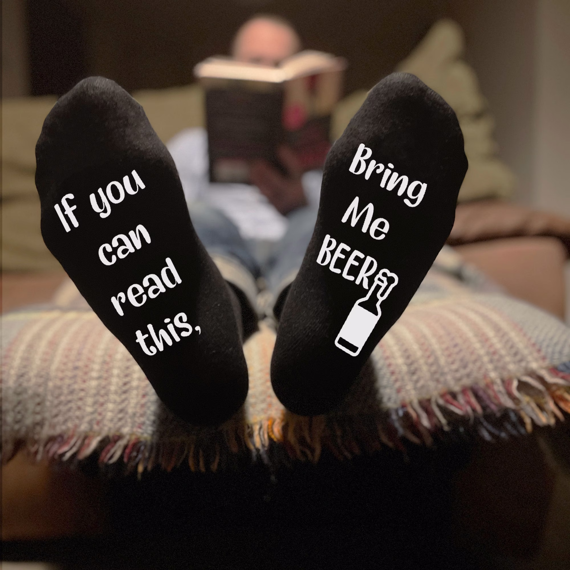 If You Can Read This Bring Me Beer Fun Sole Design Black Socks, Great Gift For Any Beer Drinker