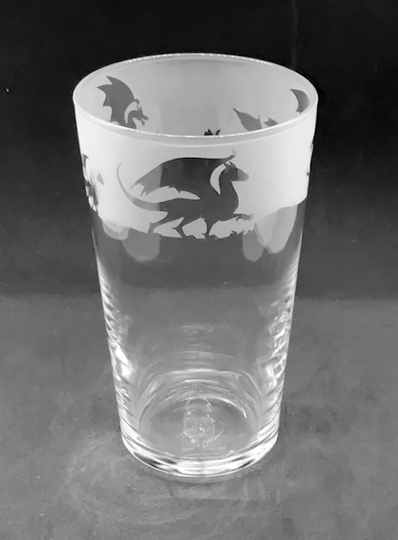 57Cl Conical Pint Glass With Dragon Frieze Design