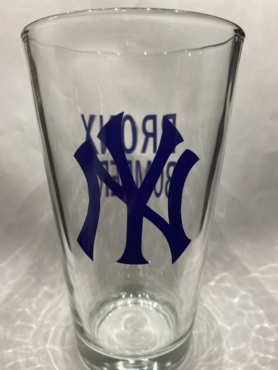 New York Yankees Pint Glass