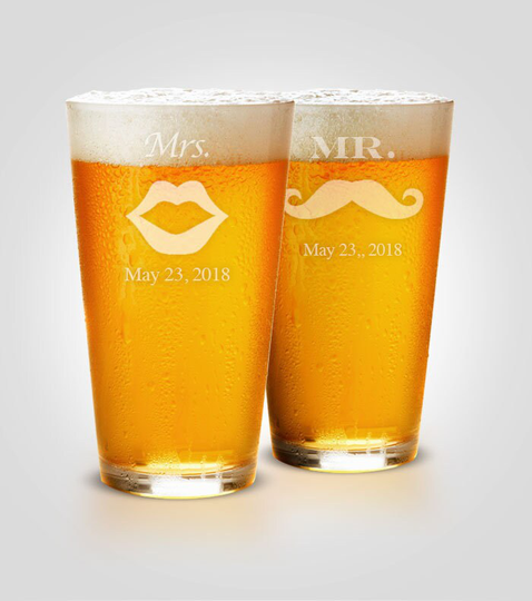 Mr & Mrs Mugs For Beer, Engraved Pint Glass, Beer Glasses Wedding Gift, Glass Anniversary Custom Husband