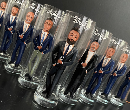 Personalized Beer Mugs Groomsmen Gifts Hand Painted Glasses Bachelor Party Favors Best Men Proposal