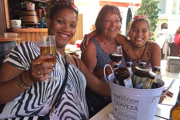 Barcelona : Ultimate Tapas and Wine Testing (Private Tour)
